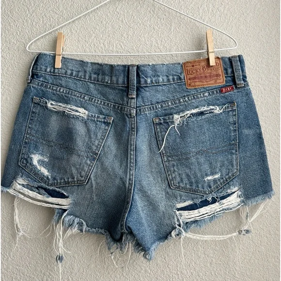 LUCKY BRAND CUT OFF SHORTS - Picture 2 of 5